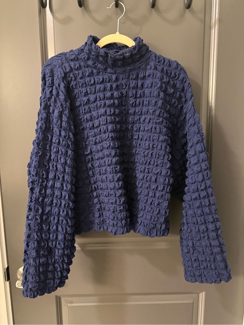 NWOT Zara Textured Navy Blue Bubble Knit Sweater